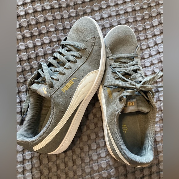 Ladies pumas - Picture 6 of 6